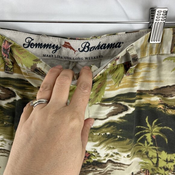 Tommy Bahama Tropcial Island Hula Girl Printed Shorts Mens Size 36 - Picture 3 of 11